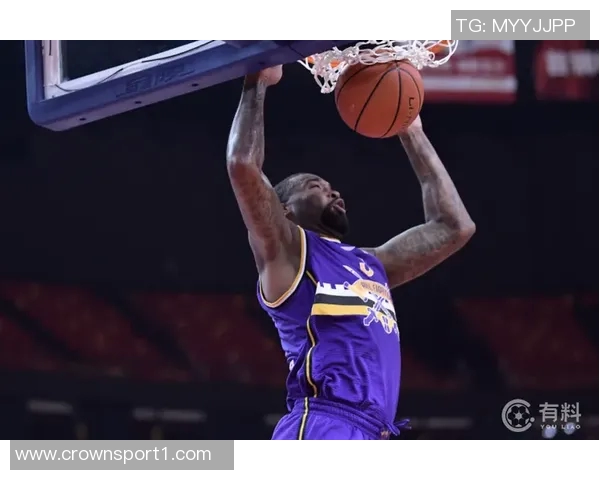 媒体人透露达拉斯摩尔已正式加盟吉林男篮开启新征程