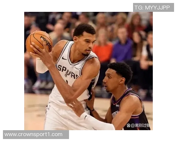 马刺未能充分挖掘文班潜力主帅战术安排遭质疑与不满