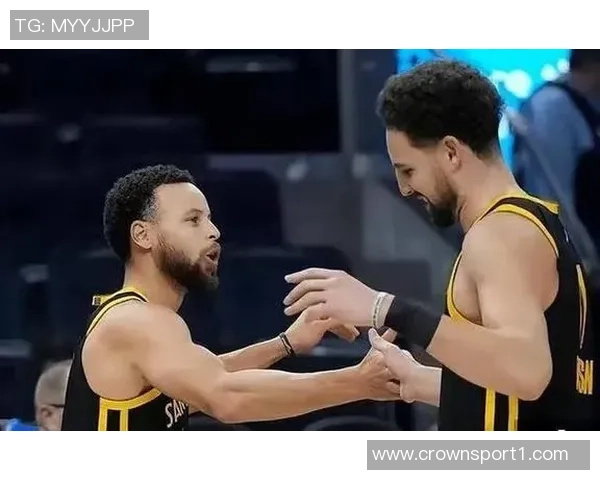 克莱替补首节表现出色5分钟内贡献5分2板1助1断展现冷静实力 克莱替补首节表现出色5分钟内贡献5分2板1助1断展现冷静实力