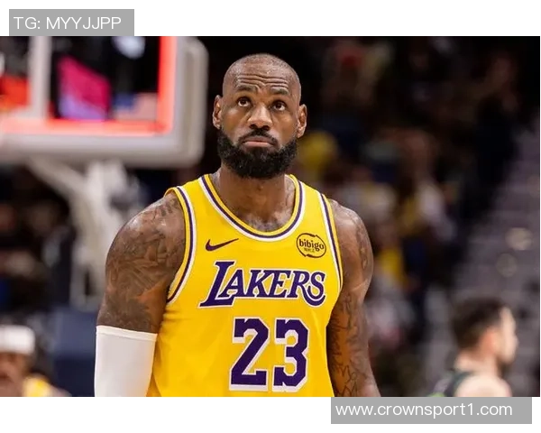 夸梅称詹姆斯防守回半场吃力进攻如火车头般迅猛