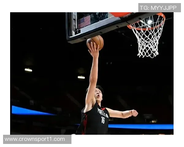 瀚森表现出色10中5贡献14分6板效率提升媒体人称机会虽少依然亮眼 瀚森表现出色10中5贡献14分6板效率提升媒体人称机会虽少依然亮眼