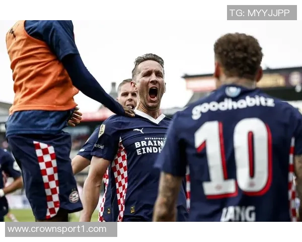 贾府惨遭重创荷兰杯0-6惨败创百年纪录欧冠出局联赛落后16分令人心痛