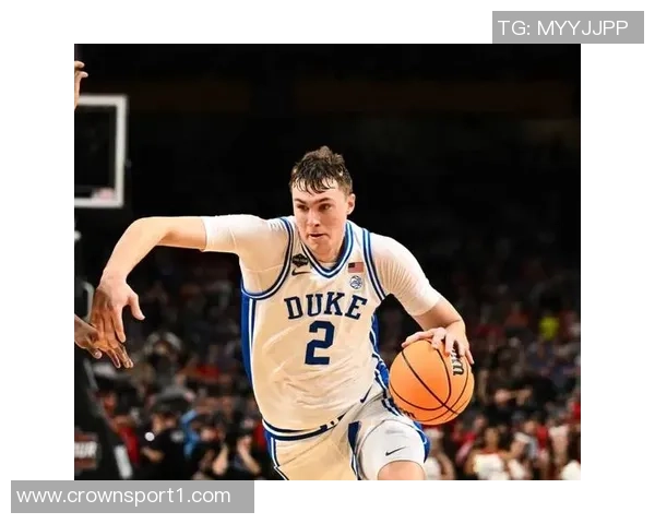 弗拉格期待与浓眉和欧文携手共战展现强大团队实力