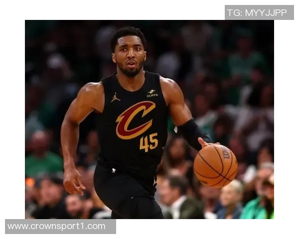 米切尔首节火力全开6投5中三分3中3独揽13分助攻抢断齐飞 米切尔首节火力全开6投5中三分3中3独揽13分助攻抢断齐飞